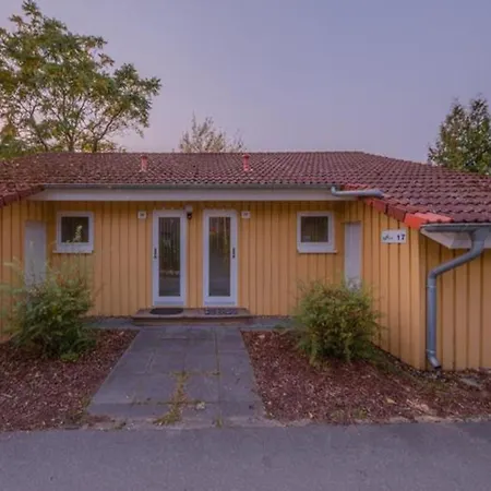 Heimeliger Doppelbungalow Mit Terrasse Im Mirow *