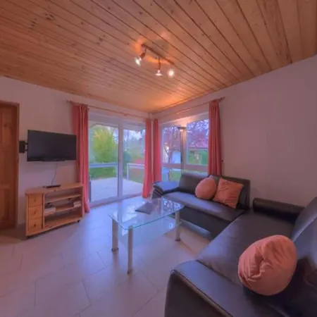 Holiday home Heimeliger Doppelbungalow Mit Terrasse Im Mirow