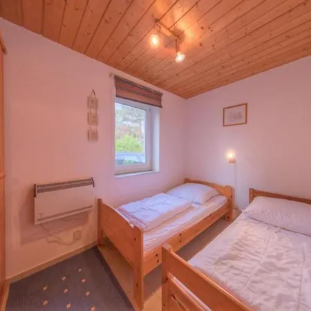 Heimeliger Doppelbungalow Mit Terrasse Im Mirow * Granzow